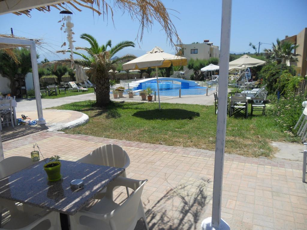 يورانيون Hippokratis Apartments المظهر الخارجي الصورة